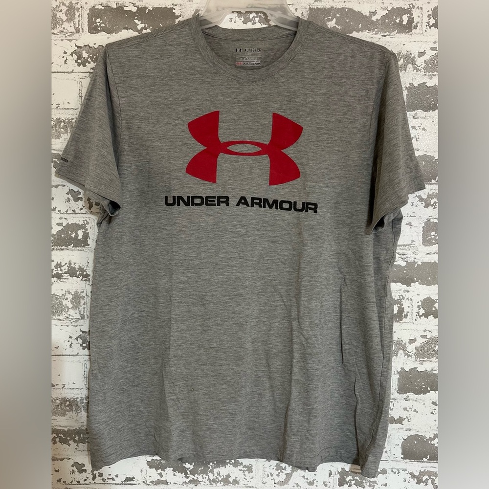 Under Armour Men's Gray and Red Logo T-Shirt